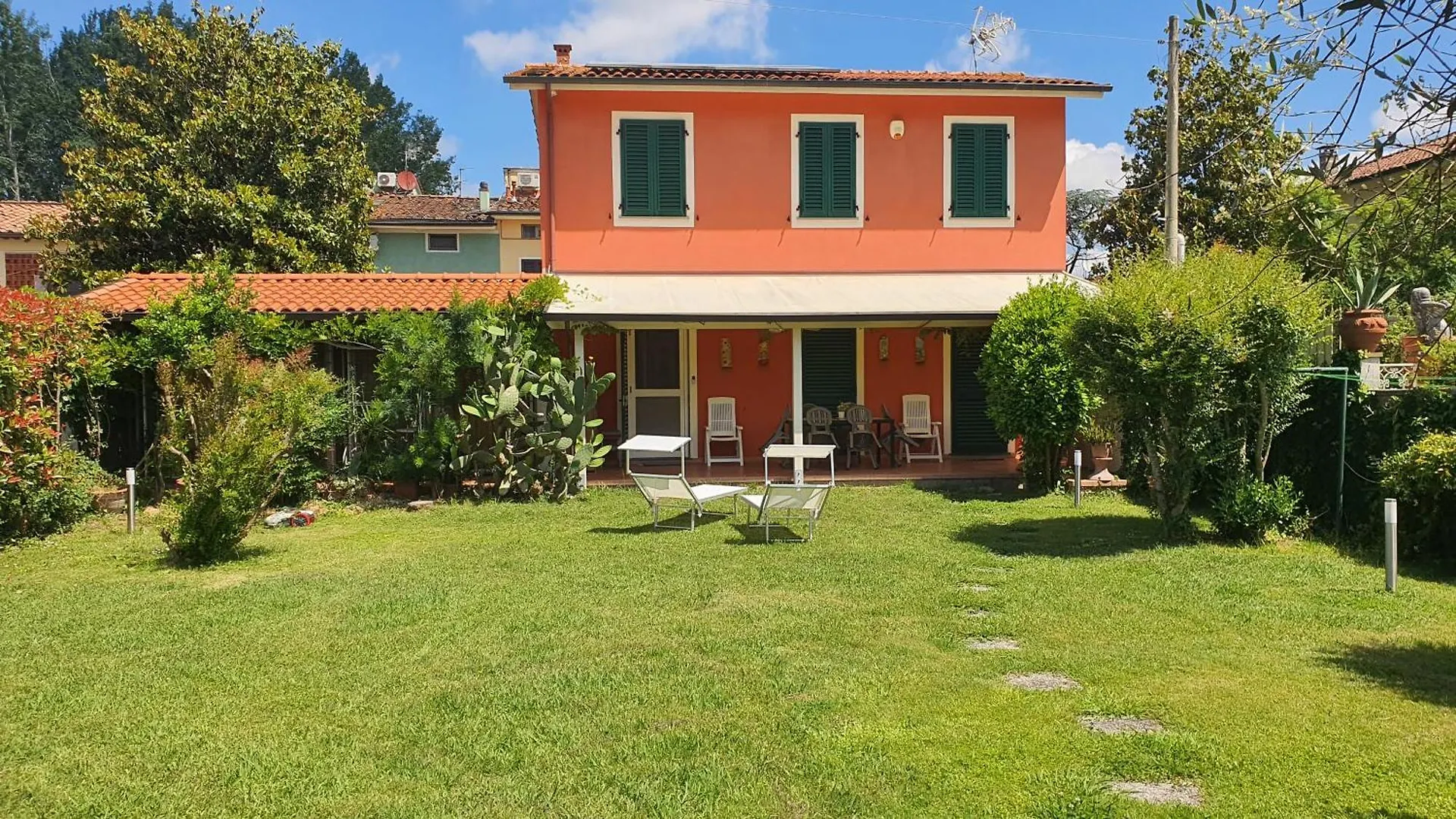 La Casa Delle Buone Letture Villa Lucca